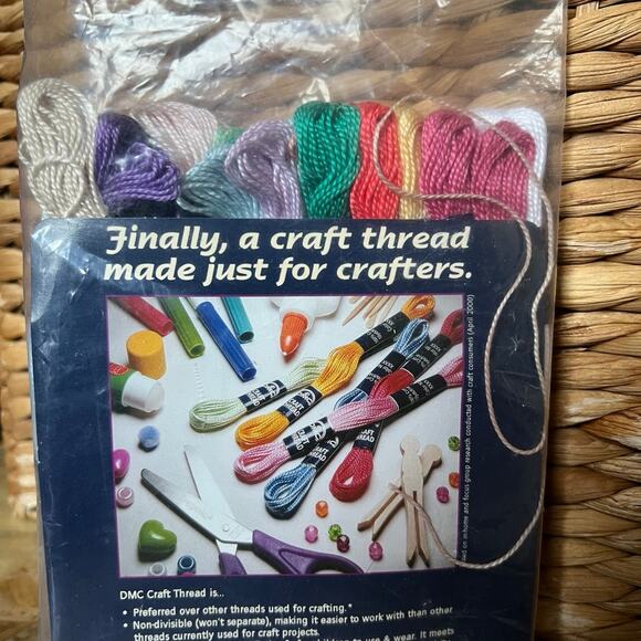 Variety bag of craft thread - Picture 3 of 4